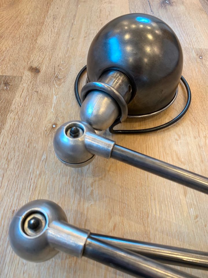 Lampe Jielde à Trois Bras