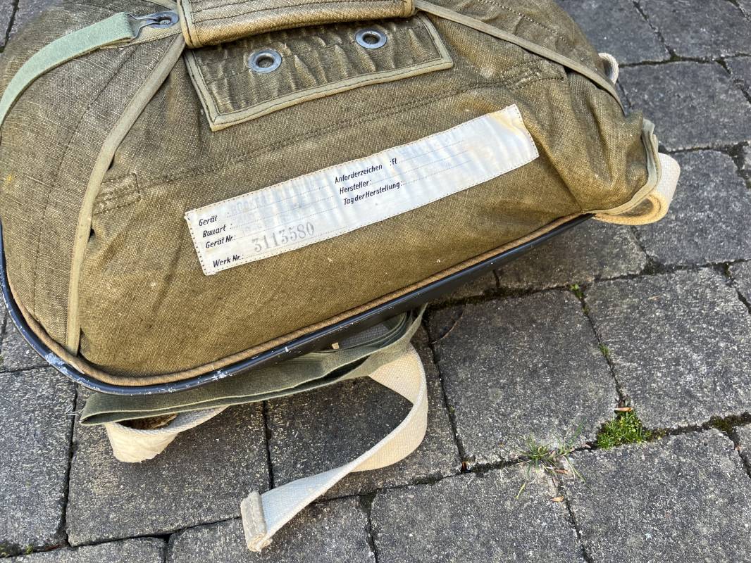 Lw Parachute Dorsal 'Ruckenfallschirm' Navigant Pilote Harnais Et Voilure