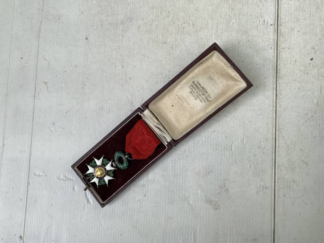Médaille Chevalier Légion d'honneur et boitier