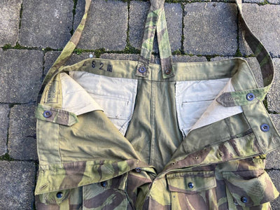 Pantalon de saut camouflé Parachutiste TAP 4752 et bretelles toile
