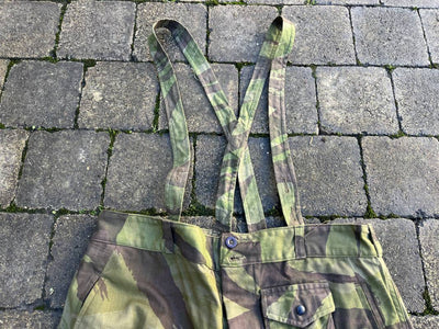 Pantalon de saut camouflé Parachutiste TAP 4752 et bretelles toile