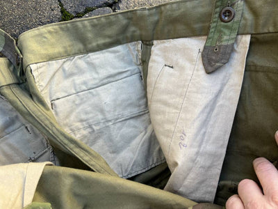 Pantalon de saut camouflé Parachutiste TAP 4752 et bretelles toile