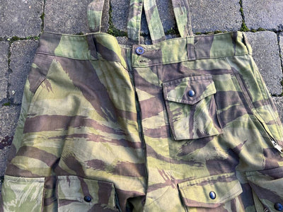 Pantalon de saut camouflé Parachutiste TAP 4752 et bretelles toile