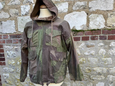 Veste et pantalon camouflés 'Peau de saucisson'