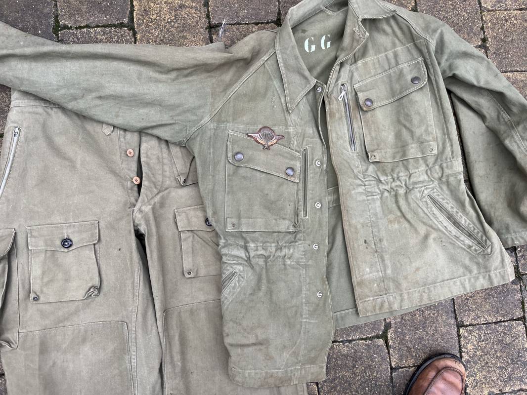 Veste Et Pantalon De Saut Kaki Parachutiste Tap Modèle Extrème Orient