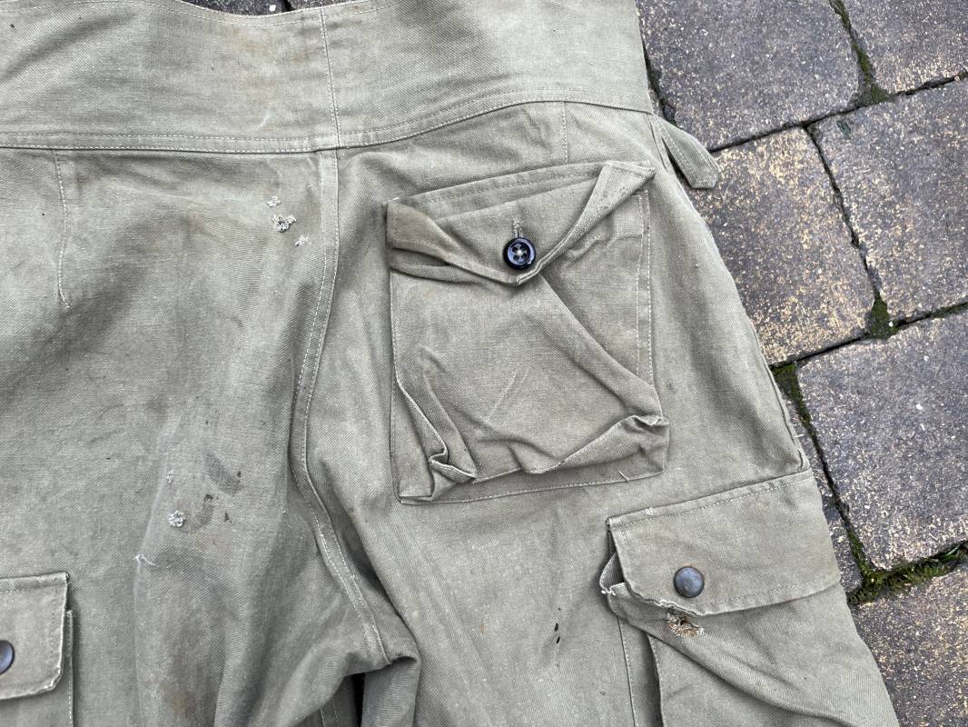 Veste Et Pantalon De Saut Kaki Parachutiste Tap Modèle Extrème Orient