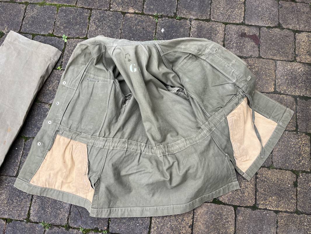 Veste Et Pantalon De Saut Kaki Parachutiste Tap Modèle Extrème Orient