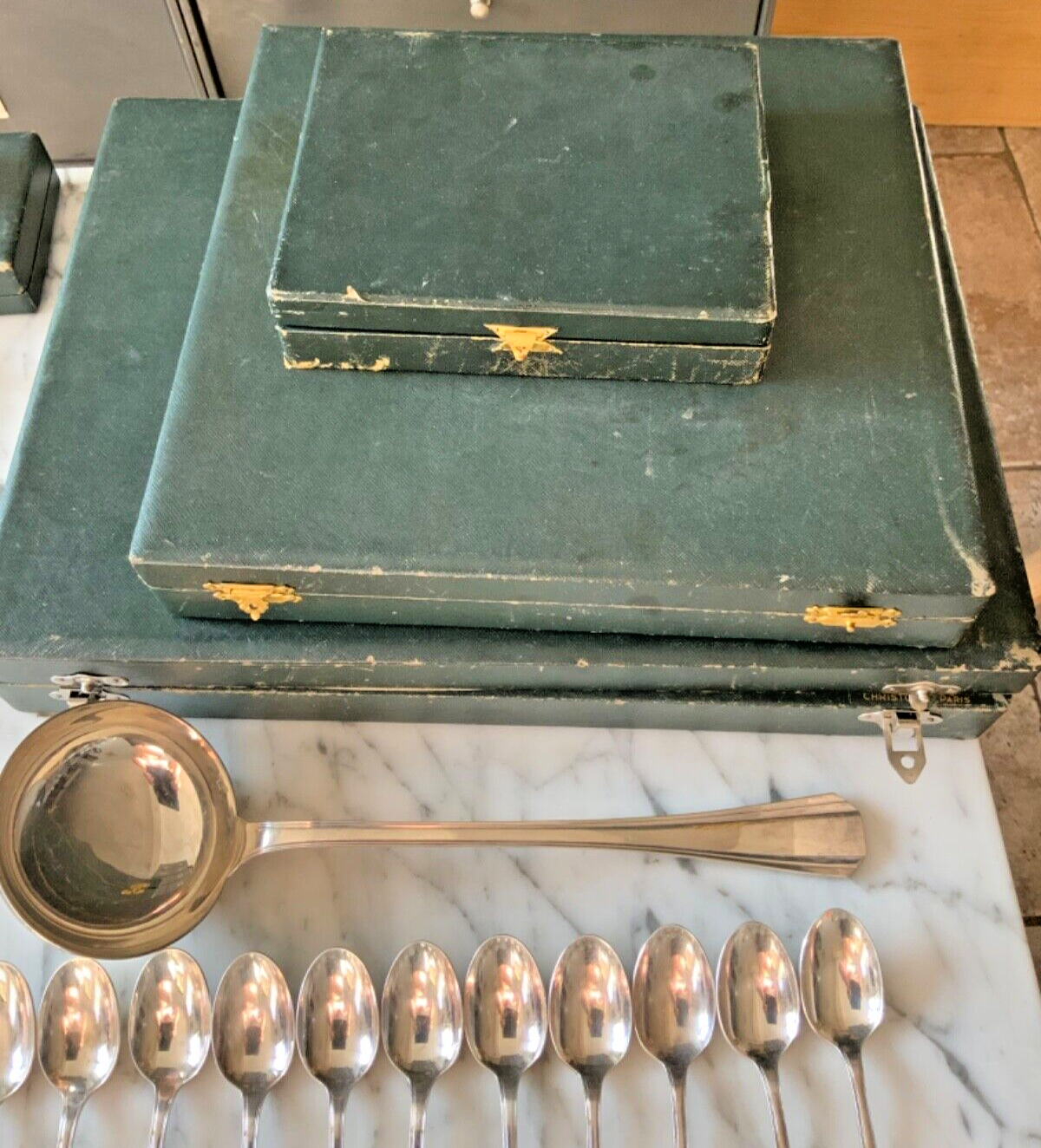 Christofle Ménagère De 75 Pièces Modèle Boréal Art Déco Métal Argenté