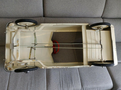 Voiture à pédales SIMCA Ariane Pierre GUY Tri-ang DEVILLAINE