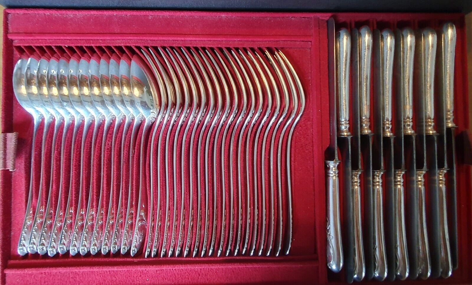 Ménagère Christofle 91 pièces métal argenté