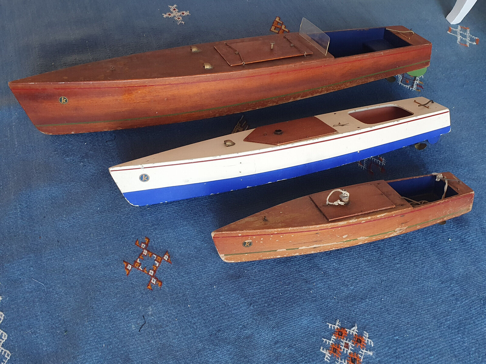 Lot vintage de 3 Bateaux Racer de bassin Kellner années 1930 en acajou