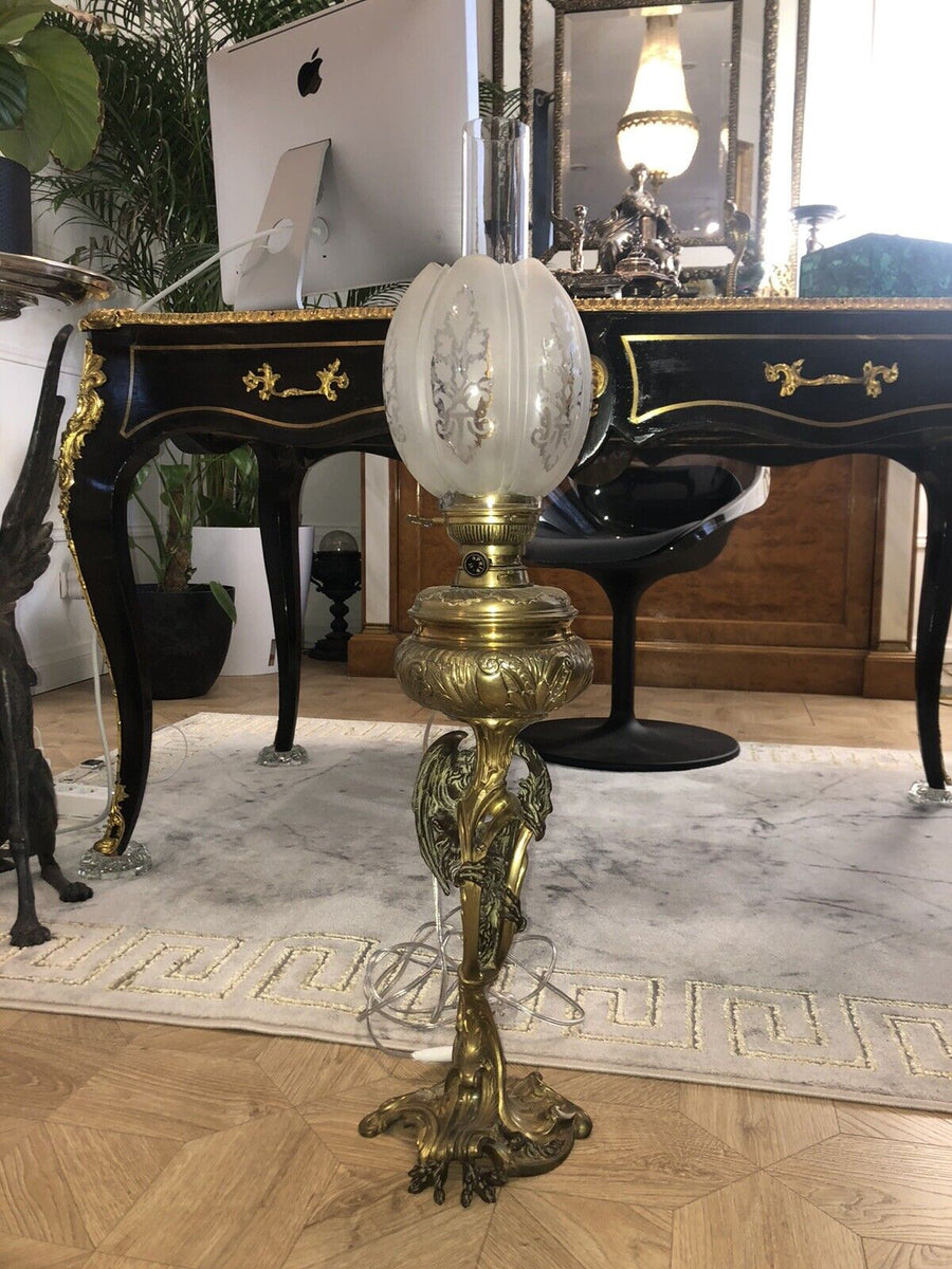 Grande lampe à pétrole en bronze doré Napoléon III dragon chimère
