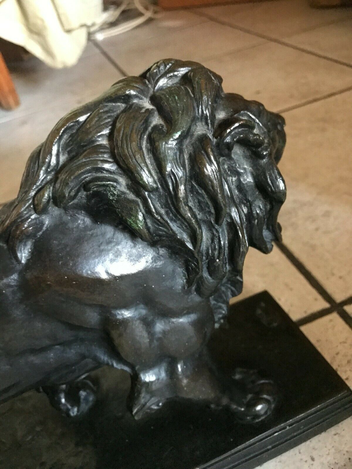 Antoine Louis Barye  (1796-1875)  Bronze  " Lion" Signé