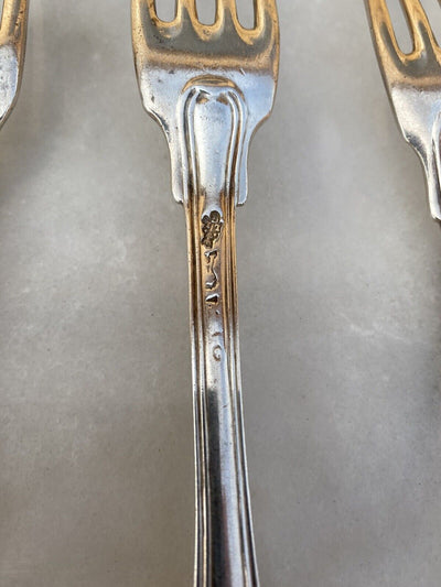 Lot de 8 Fourchettes Coquille Blason Abeille anciens Argent Fermier