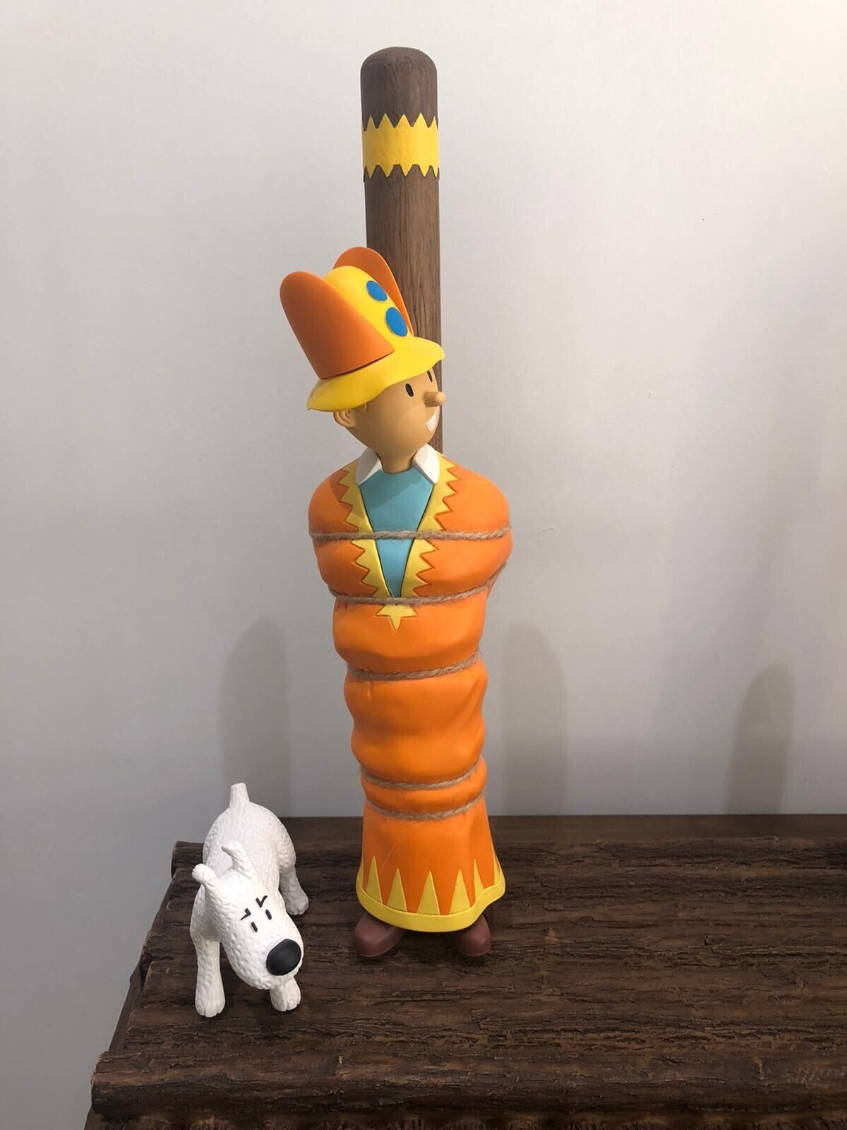 Bûcher Tintin St Emett no leblon Pixi Aroutcheff fariboles