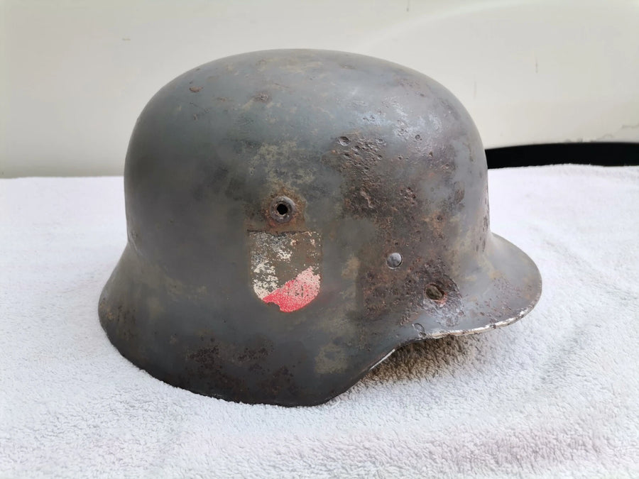 Casque Allemand troupe ww2 original - impacté