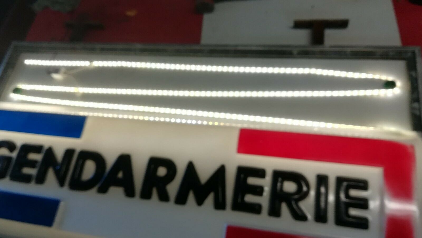 Enseigne lumineuse vintage gendarmerie