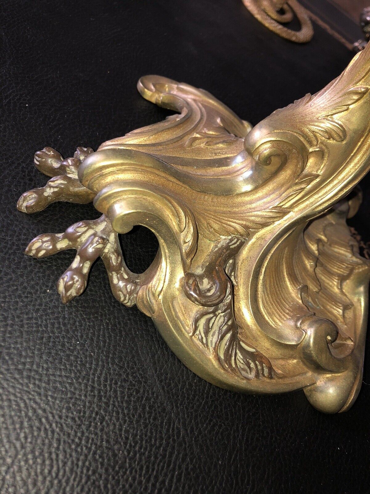 Grande lampe à pétrole en bronze doré Napoléon III dragon chimère