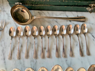 Christofle Ménagère De 75 Pièces Modèle Boréal Art Déco Métal Argenté