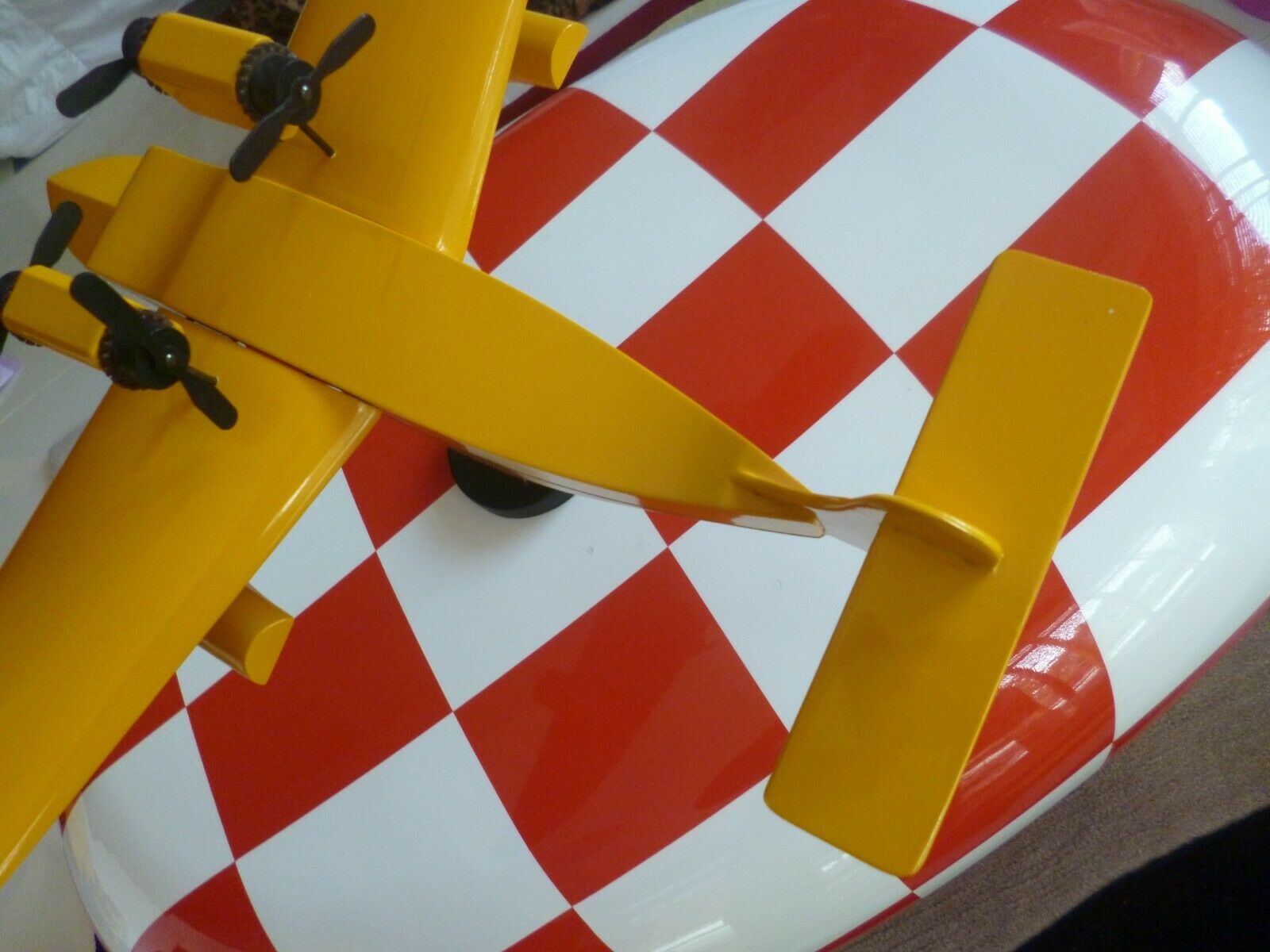 Tintin Aroutcheff Hydravion no Leblon St Emett Faribole Pixi Asterix 1986