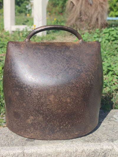 Ancienne Cloche Devouassoud Chamonix N°11