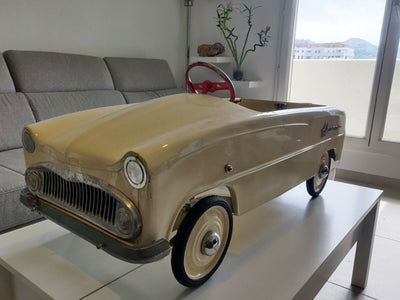 Voiture à pédales SIMCA Ariane Pierre GUY Tri-ang DEVILLAINE