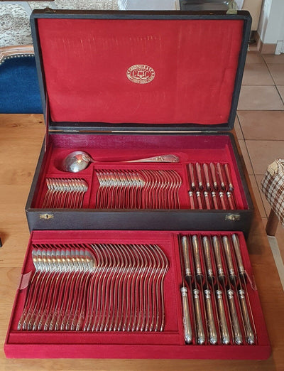 Ménagère Christofle 91 pièces métal argenté