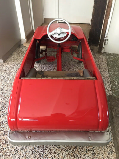 Voiture À Pédales Ancienne