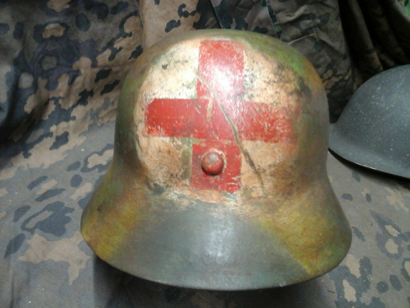 Casque Allemand Sanitaire Ww2 Camo Normandie