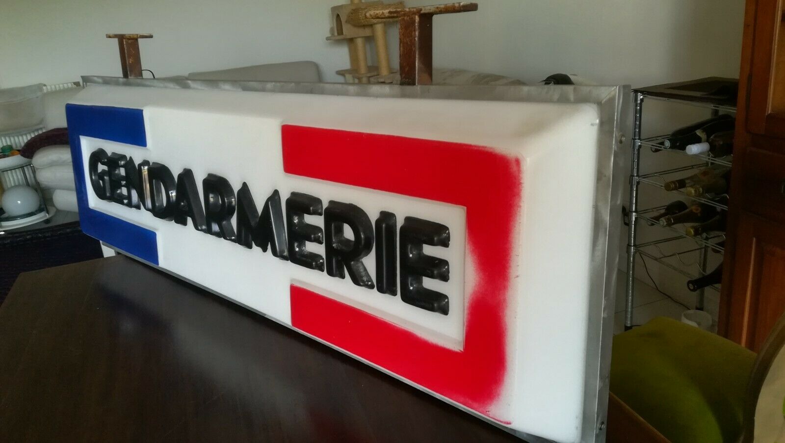 Enseigne lumineuse vintage gendarmerie