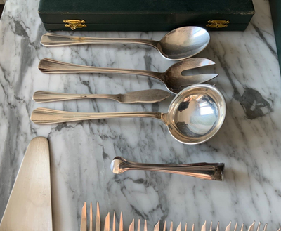 Christofle Ménagère De 75 Pièces Modèle Boréal Art Déco Métal Argenté