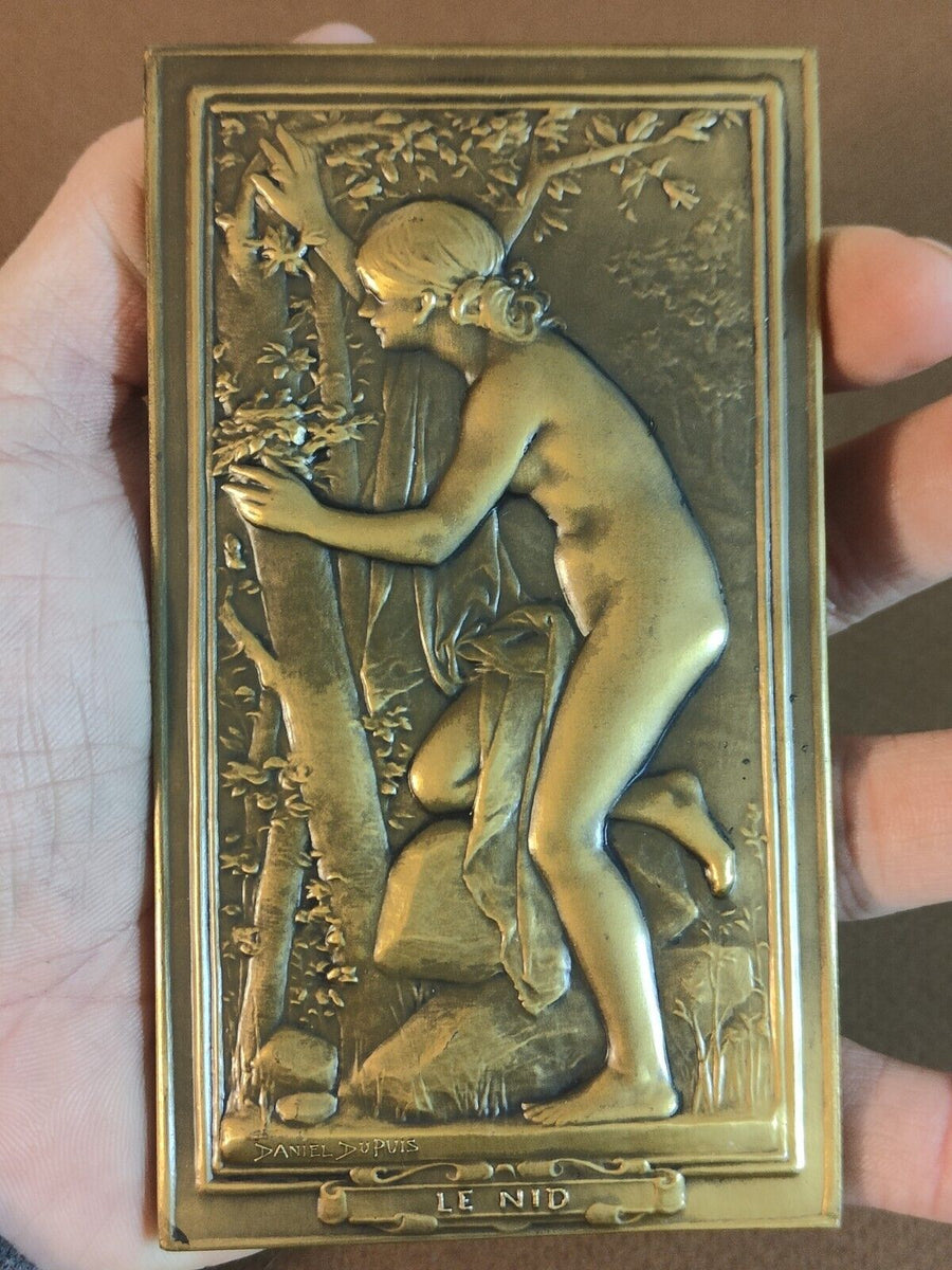 Médaille Bronze Art Nouveau Daniel Dupuis Le Nid Femme Nue
