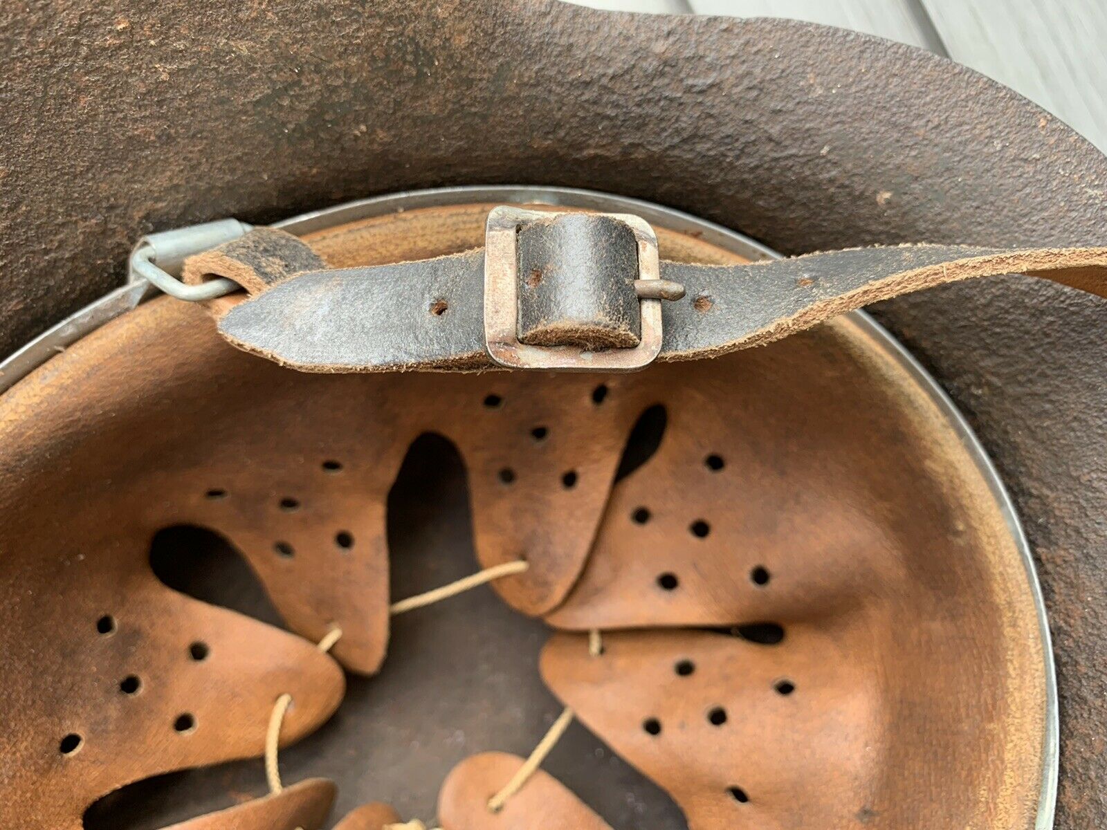 Ancien Casque Camoufle Allemand  - 2ème Guerre