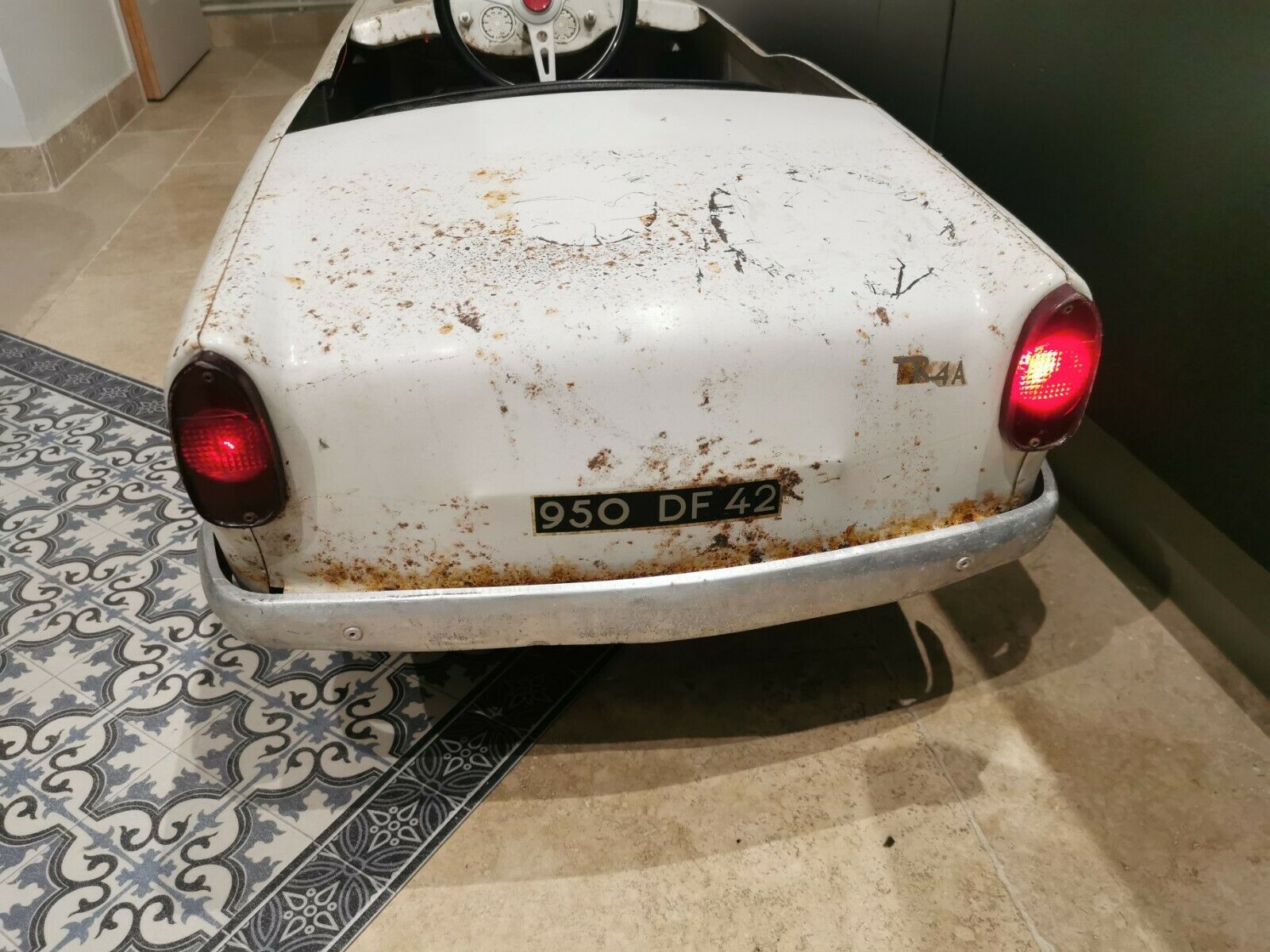 Triumph TR4A – Voiture à Pédales Devillaine