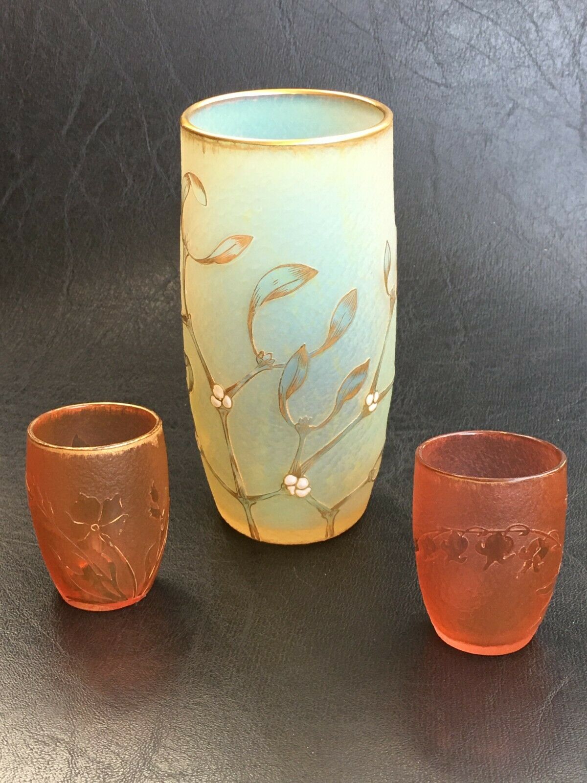 Vase opalescent  émaillé signé Daum Nancy ( Authentique vers 1900 )