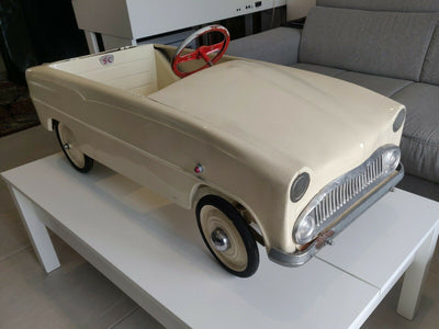 Voiture à pédales SIMCA Ariane Pierre GUY Tri-ang DEVILLAINE