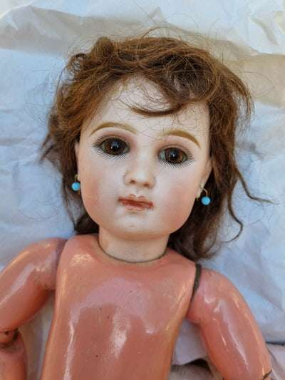 Poupée ancienne Jumeau bouche fermée