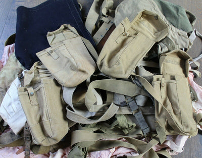 Gros lot matériel équipement web GB WW2 anglais filet casque pouch FM BREN