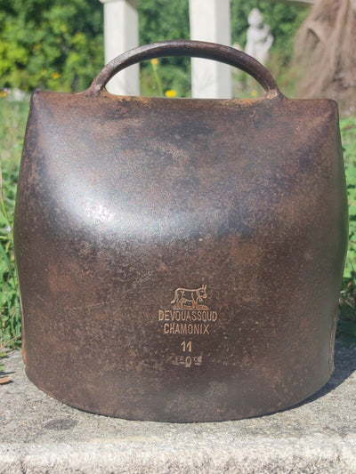 Ancienne Cloche Devouassoud Chamonix N°11