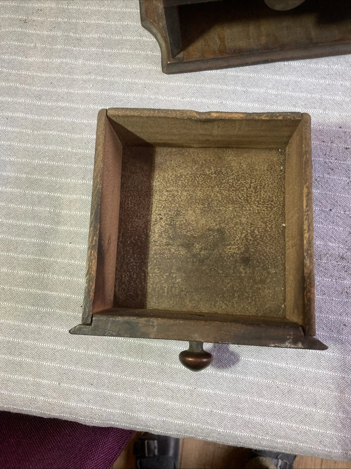 Ancien Moulin à Café Peugeot Jackson à Oreilles – Circa 1880