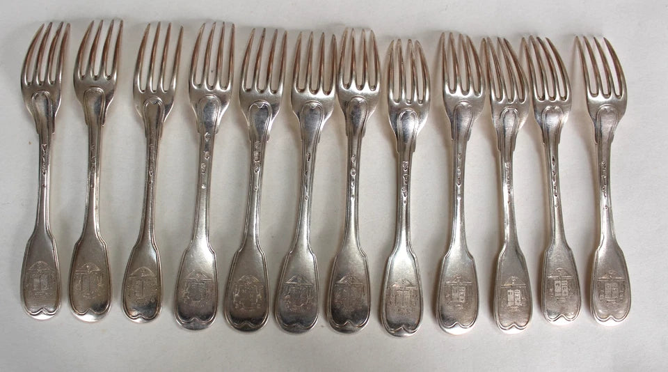 Lot De 12 Couverts Anciens Modèle Filets Armoriés En Argent Massif 18ème