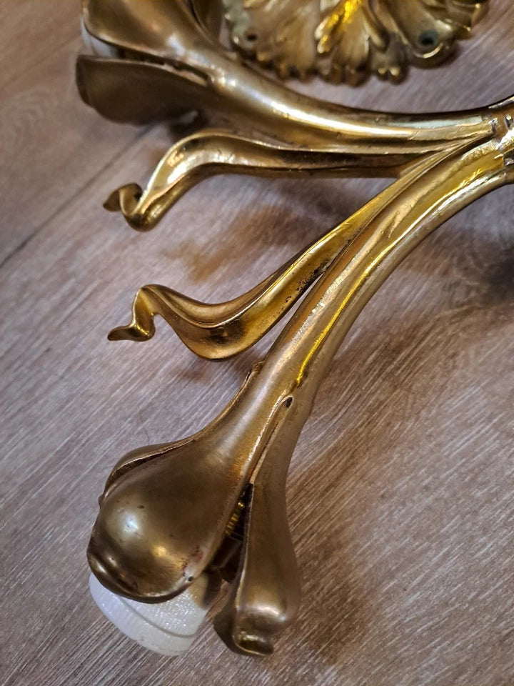 Paire D'Appliques ou Plafonniers En Bronze Art Nouveau