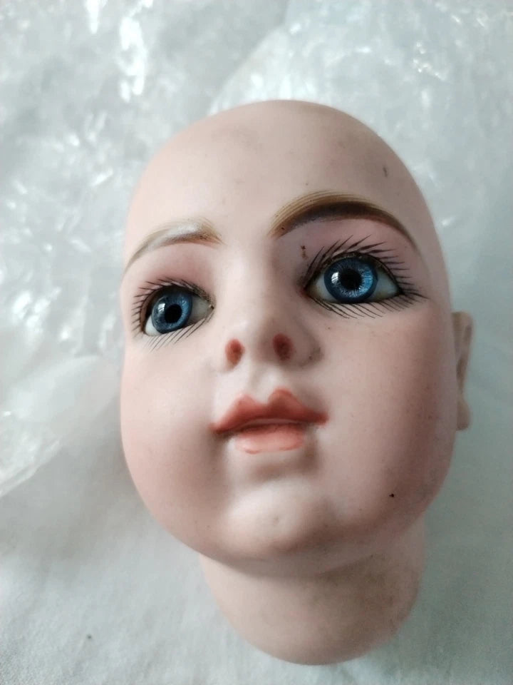 Authentique Tête De Poupée Bru Ancienne Biscuit Porcelaine Bouche Fermée