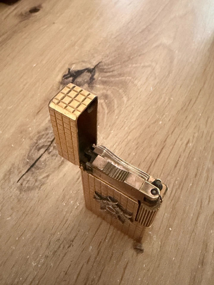 Briquet S.T. Dupont Drago Paris 5e Bataillon Thai Indochine Essence