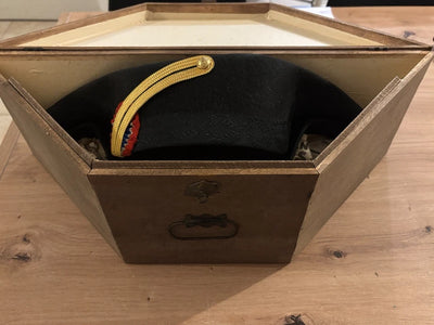 Cadre Médailles Légion d'honneur - Croix de guerre & Bicorne Ancien