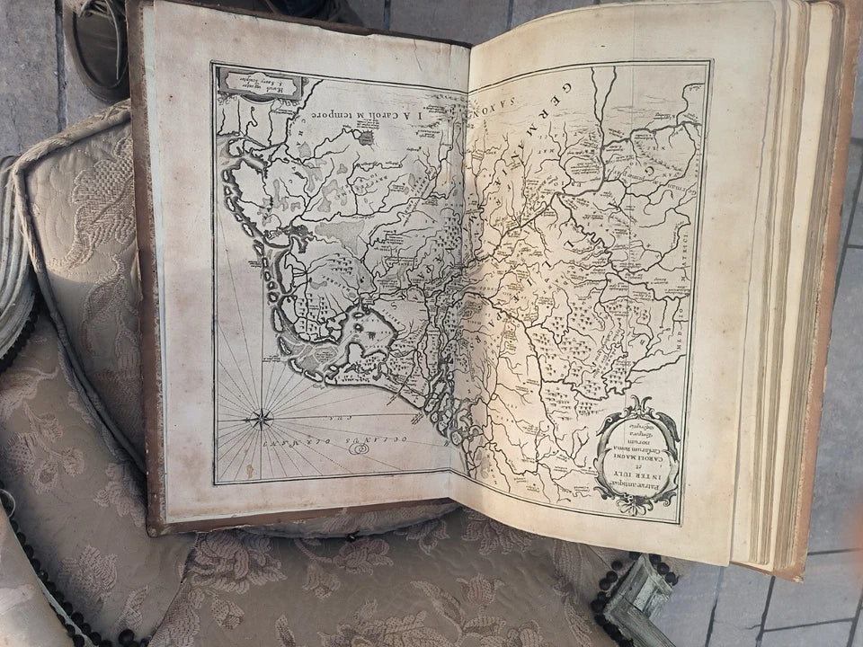 Livre Ancien Geographie Ancienne Sacré Et Profane Xviieme - 1652