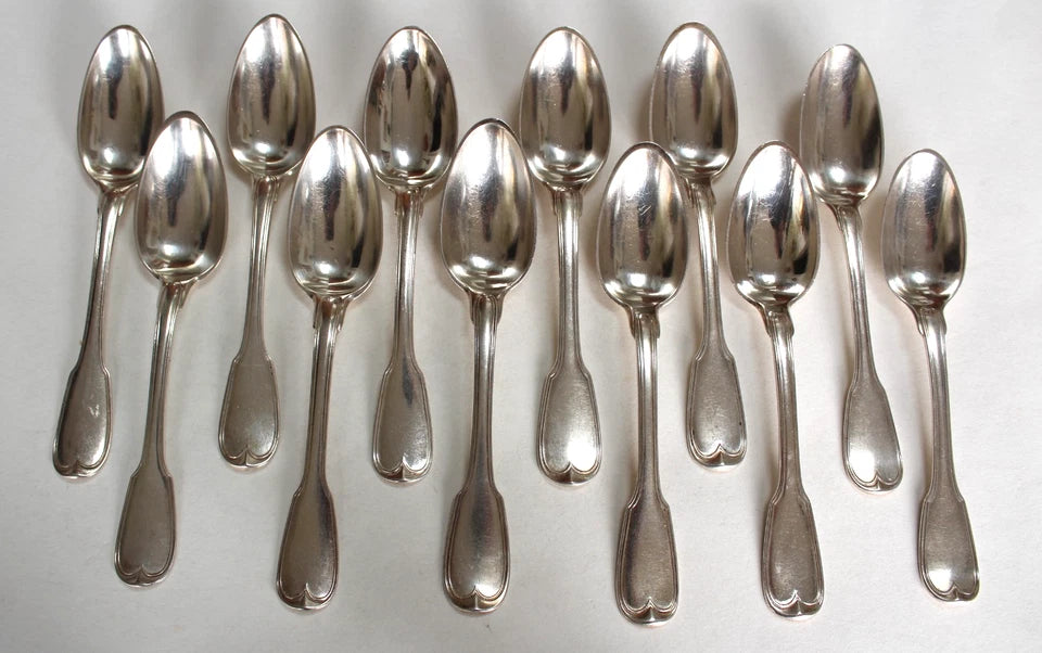 Lot De 12 Couverts Anciens Modèle Filets Armoriés En Argent Massif 18ème