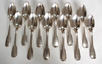 Lot De 12 Couverts Anciens Modèle Filets Armoriés En Argent Massif 18ème