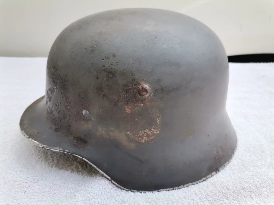 Casque Allemand troupe ww2 original - impacté