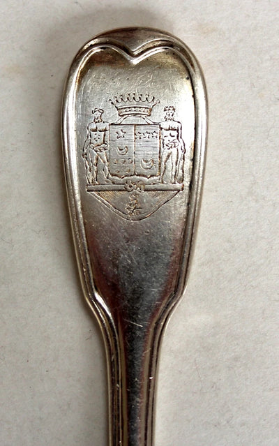 Lot De 12 Couverts Anciens Modèle Filets Armoriés En Argent Massif 18ème